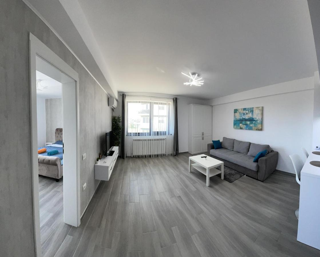 Ls Lake Apartment Mamaia Nord Нэводари Экстерьер фото