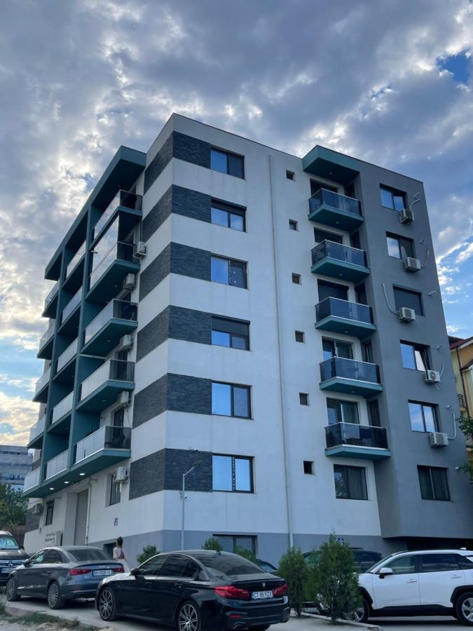 Ls Lake Apartment Mamaia Nord Нэводари Экстерьер фото